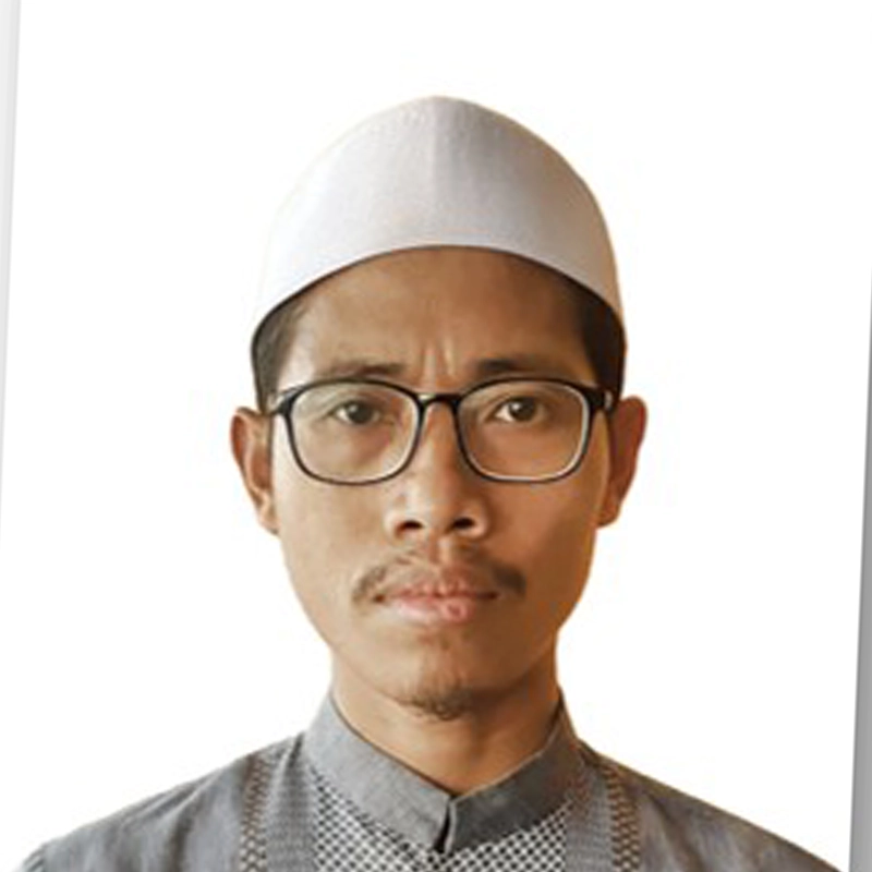 KH. Nur Rohmat